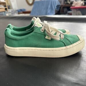 Cariuma Unisex Pantone Greenbrier OCA Low Canvas Sneakers Green W 6.5 M 5 - BP